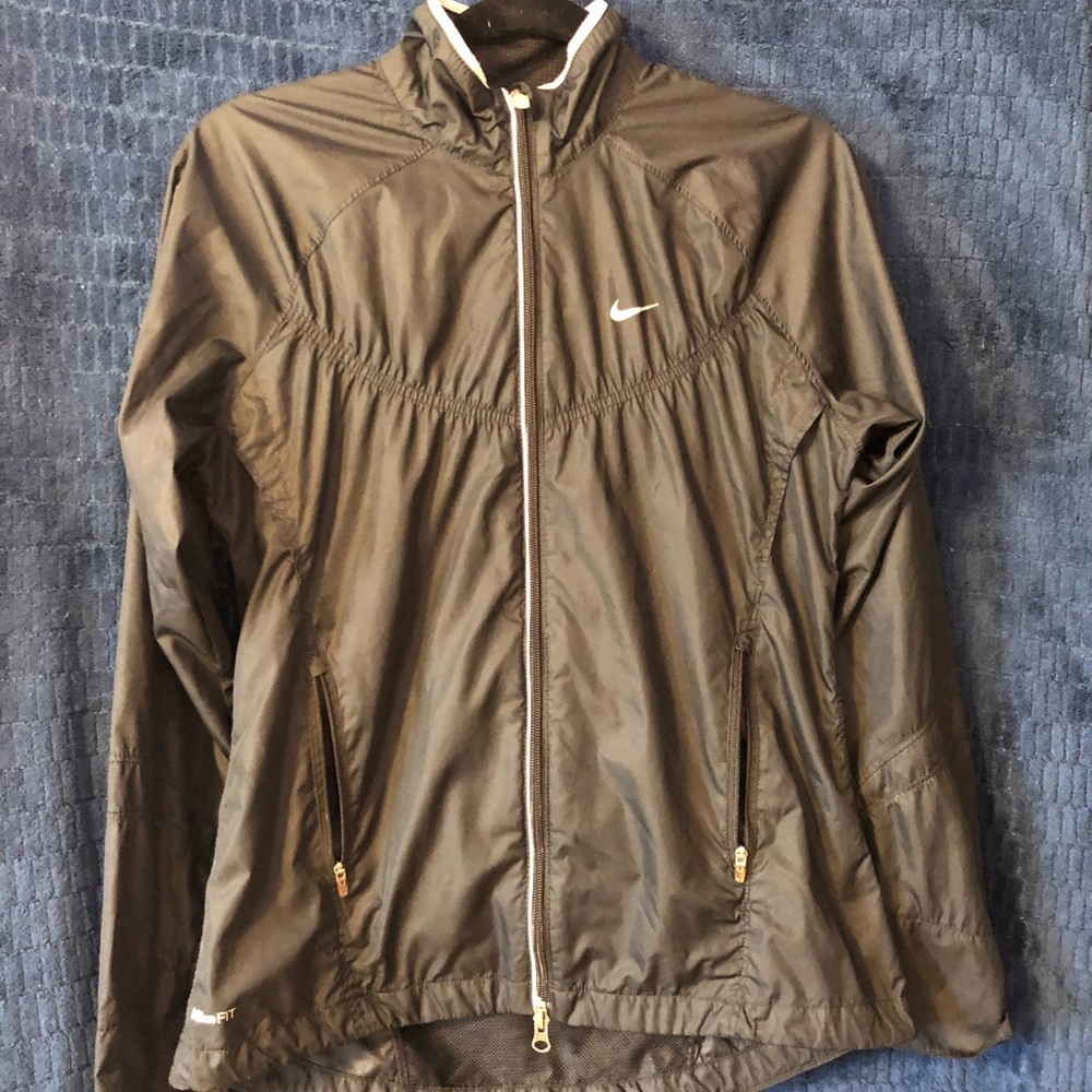 Black nike running jacket